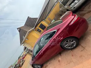 Toyota Camry 2016 Red