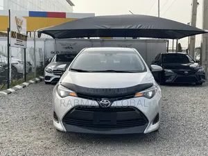 Toyota Corolla 2017 Silver