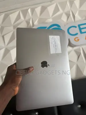 Laptop Apple MacBook Pro 2019 16GB Intel Core I7 SSD 512GB