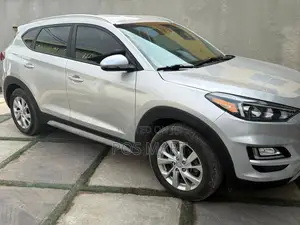 Hyundai Tucson SEL AWD 2019 Silver