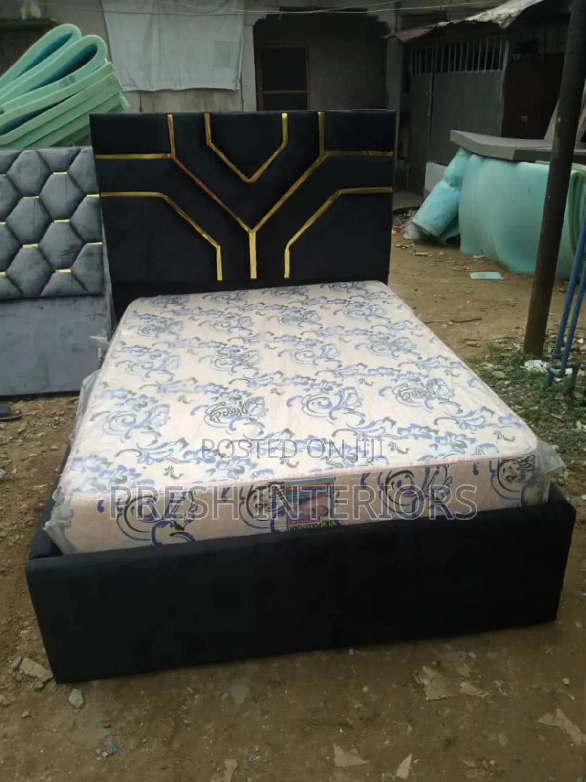4by6 Bed and Bed