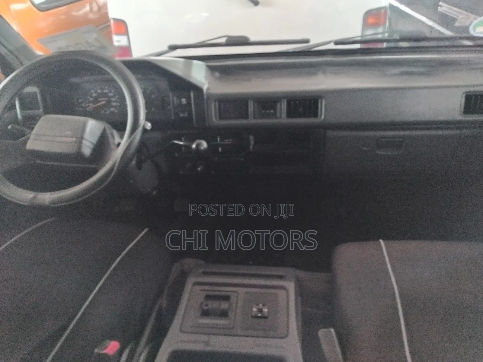 Mitsubishi L300 2005 Silver