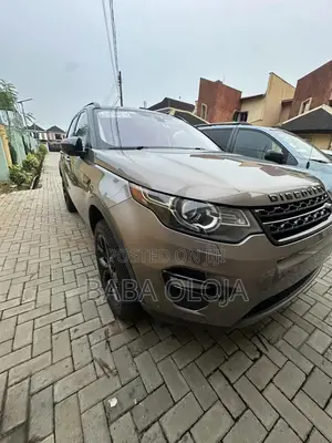 Land Rover Discovery Sport 2017 Brown