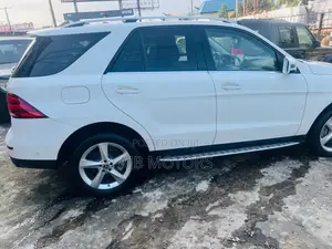 Mercedes-Benz GLE-Class GLE 400 4MATIC 2019 White