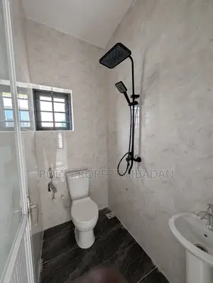 3bdrm Bungalow in Abdulsalam Estate, Ibadan for sale