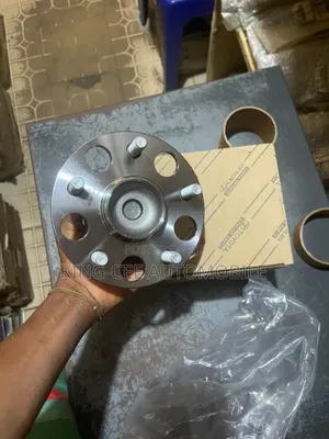 Back Hub Toyota Corolla 2022-2025
