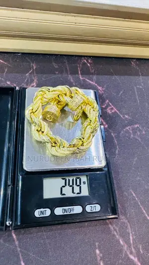 Twist Bracelet