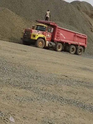 Iron Granite and Chipping