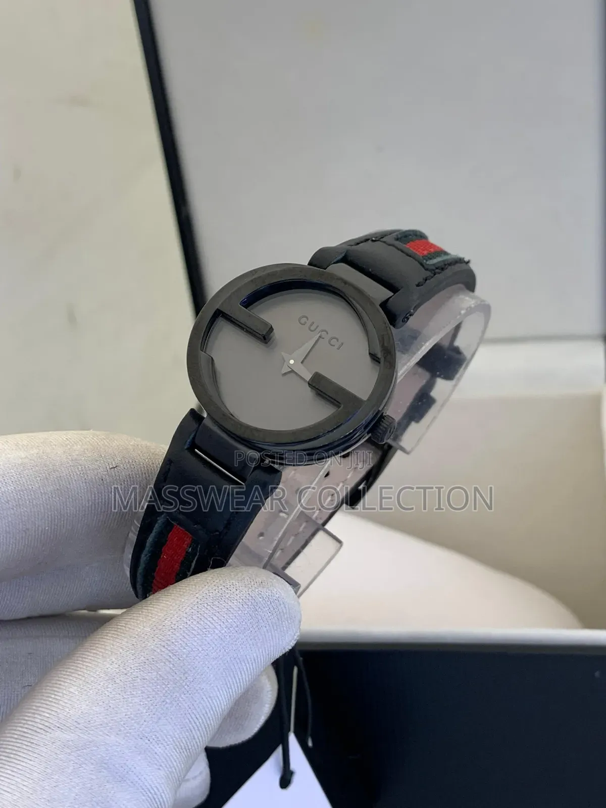 Gucci Couples Watch