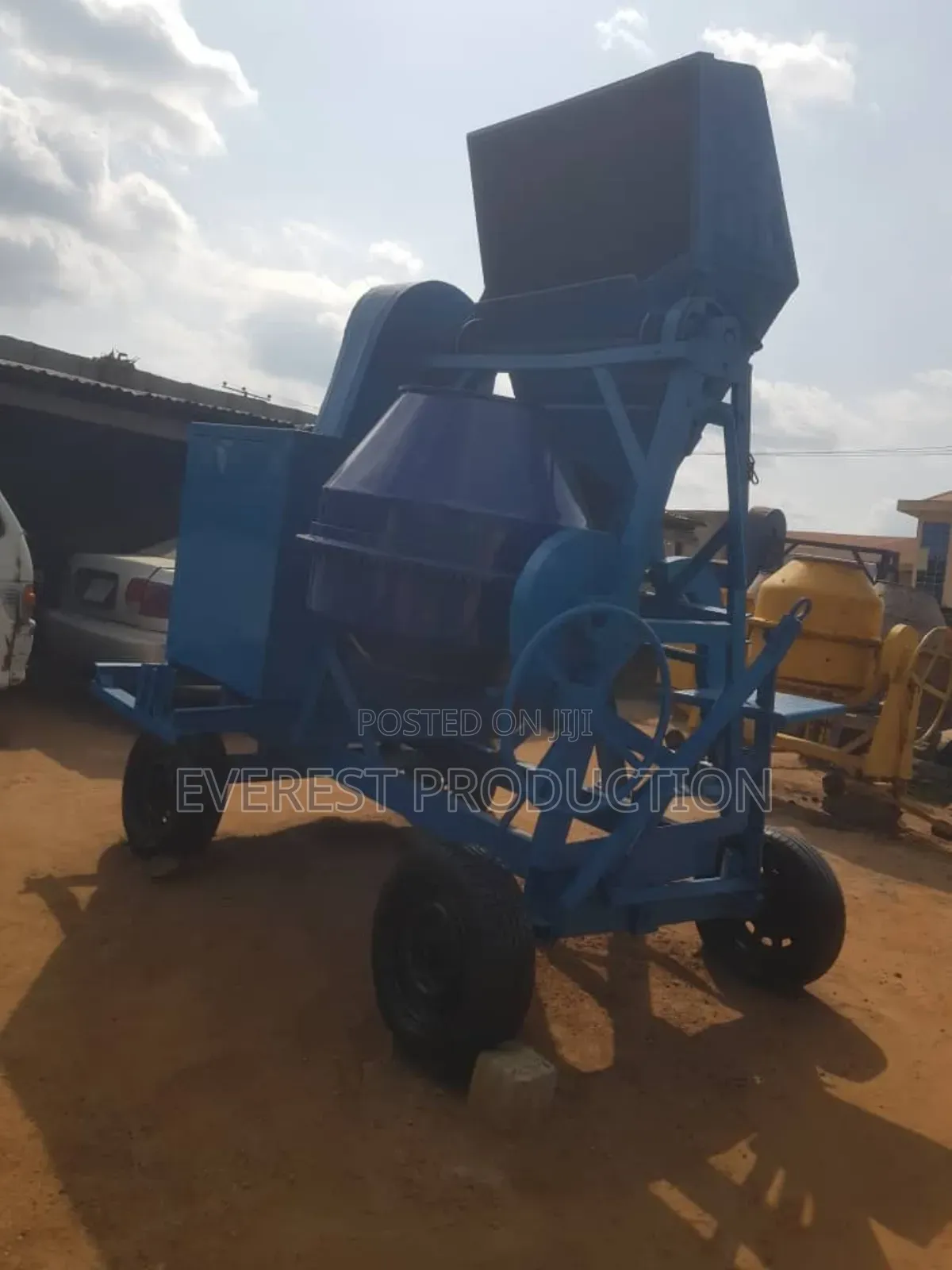 Crane (Hoist) Concrete Mixer
