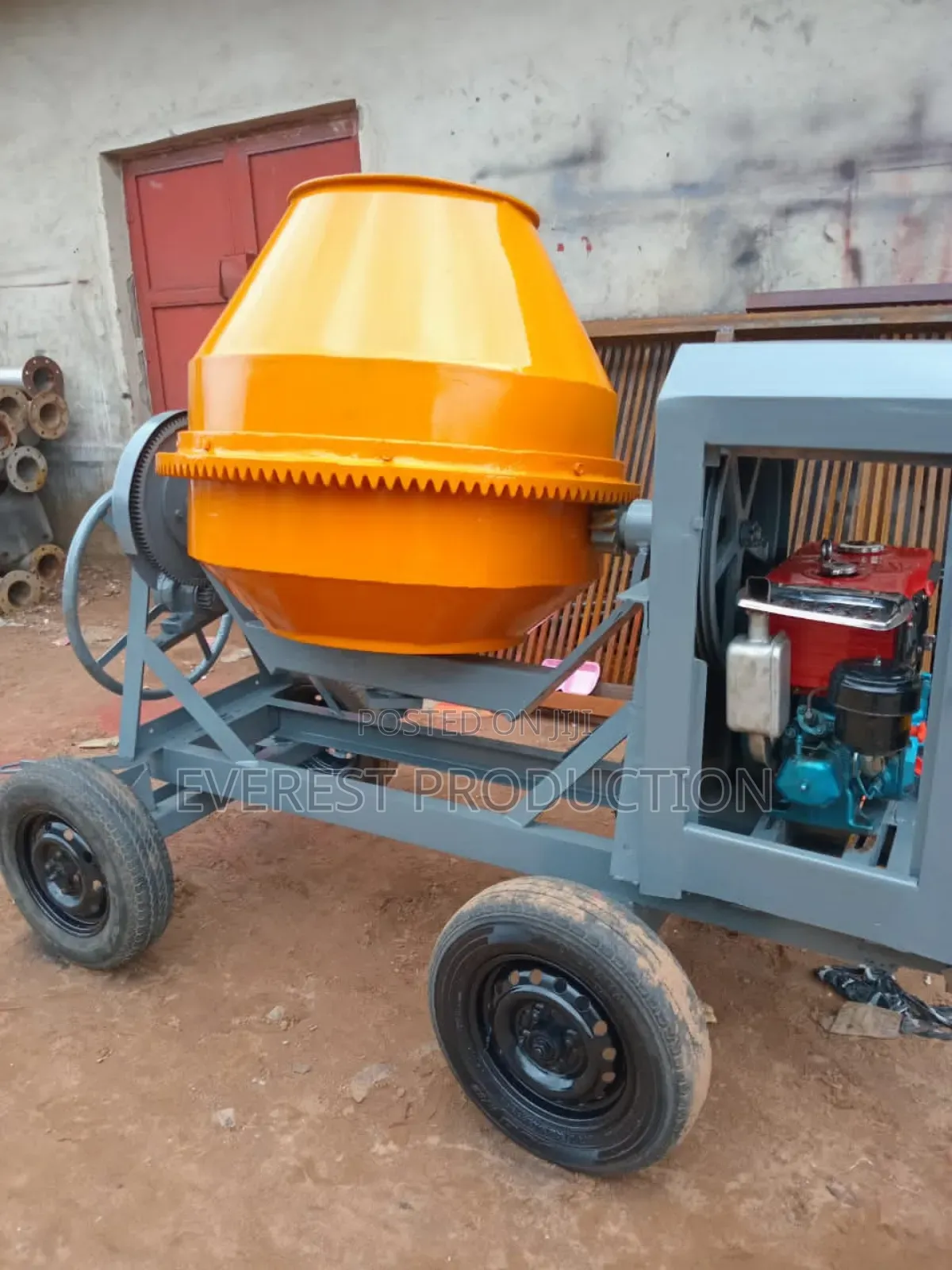 Crane (Hoist) Concrete Mixer