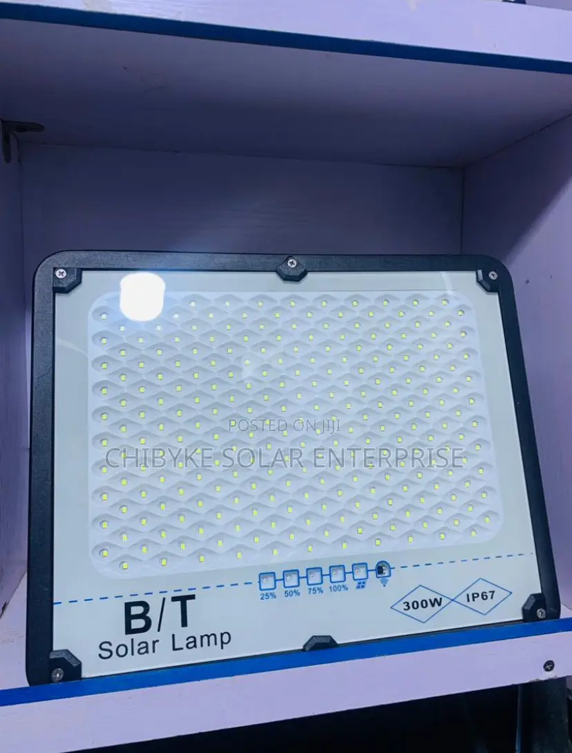 B/T Solar Flood Light 300watts