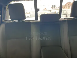Toyota Hilux 2025 Red