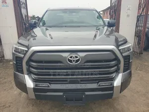 Toyota Tundra Limited Double Cab 6.5' Bed 2024 Black