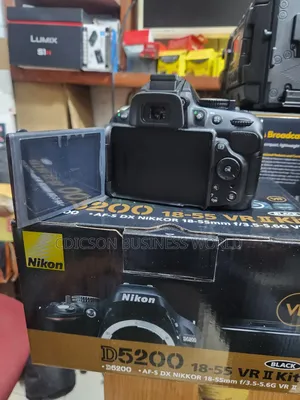 Nikon D5200
