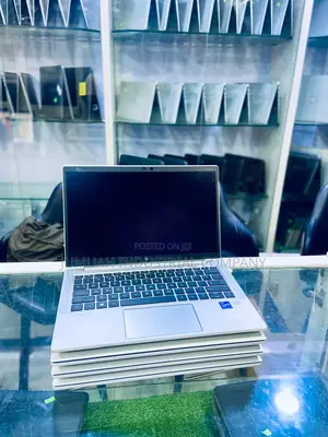 Laptop HP EliteBook 830 G8 16GB Intel Core I7 SSD 512GB