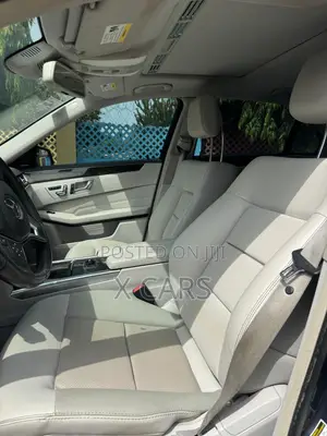Mercedes-Benz E350 Base 4Matic Sedan AWD (3.5L 6cyl 7A) 2014 Gray