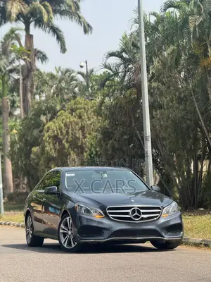 Mercedes-Benz E350 Base 4Matic Sedan AWD (3.5L 6cyl 7A) 2014 Gray