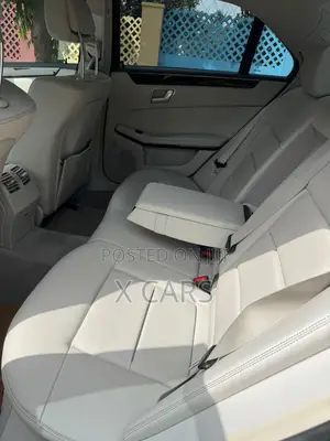 Mercedes-Benz E350 Base 4Matic Sedan AWD (3.5L 6cyl 7A) 2014 Gray