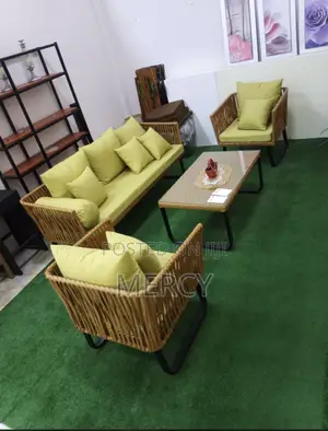 Unique Imported Rattan Outdoor Five Seater Set and Table