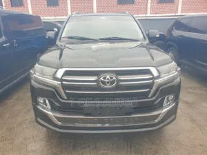 Toyota Land Cruiser 4.0 V6 GXR 2021 Black