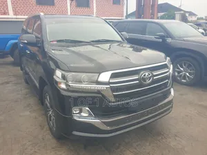 Toyota Land Cruiser 4.0 V6 GXR 2021 Black