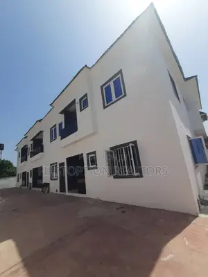 2bdrm Block of Flats in Sangotedo for sale