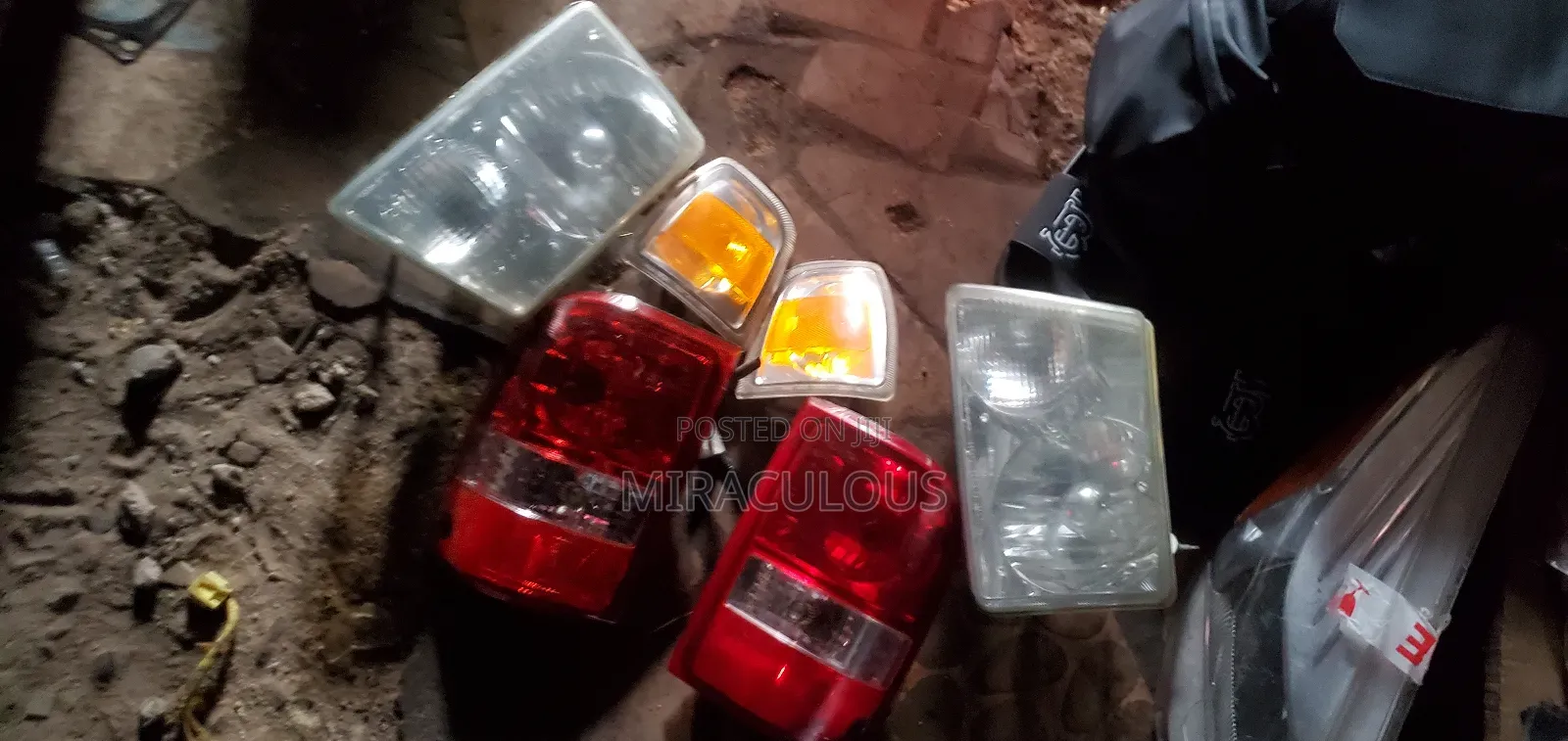 Complete Light Ford Ranger 2000 Model