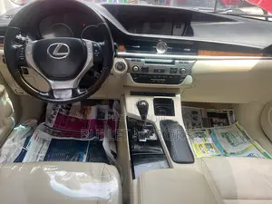 Lexus ES 350 FWD 2014 Red
