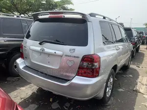 Toyota Highlander 2005 Silver