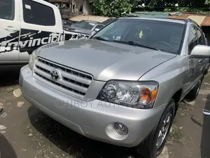 Toyota Highlander 2005 Silver