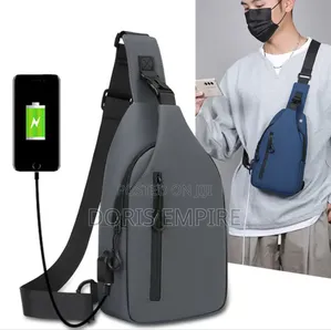 Qaulity Shoulder Bag Available