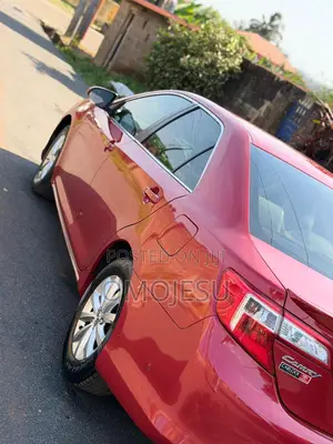 Toyota Camry LE 4dr Sedan (2.5L 4cyl 6A) 2012 Red