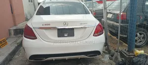 Mercedes-Benz C300 2017 White