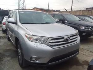 Toyota Highlander 2013 Silver