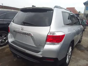 Toyota Highlander 2013 Silver