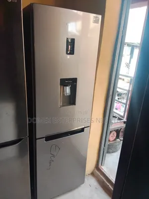 Inverter Samsung Fridge and Freezer With Dispenser