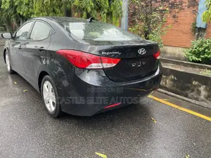 Hyundai Elantra GLS Sedan FWD (1.8L 4cyl 6A) 2013 Black