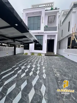 5bdrm Duplex in Ikota for sale