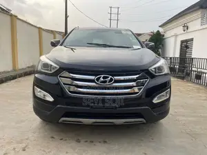 Hyundai Santa Fe 2014 Black