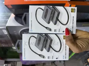 Powerology 4-in-1 Usb-C Multi-Function Hub