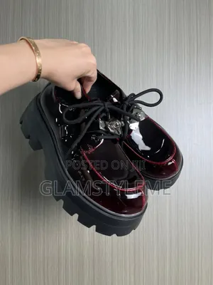Low Cut Lace Up Boots