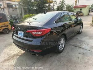 Hyundai Sonata Sport 2.0T 4dr Sedan (2.0L 4cyl Turbo 6A) 2015 Black