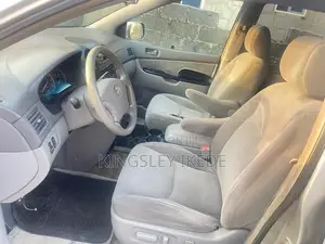 Toyota Sienna LE AWD 2005 Beige