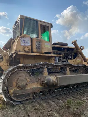 D8k Bulldozer With Ripper Available for Land Clearing
