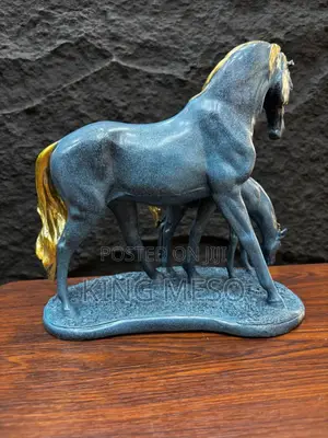 Horse Fam
.
Notable Ornament for You
