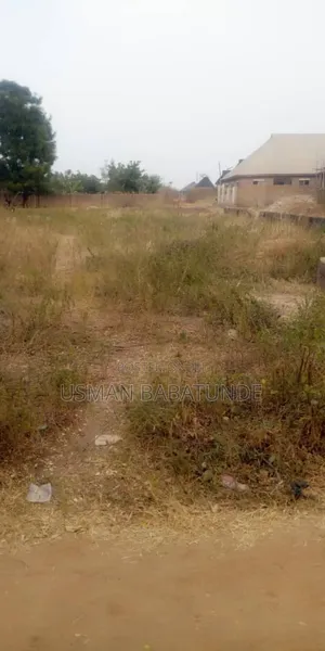 Usmanty Properties at Basin Alagbon Phase 2