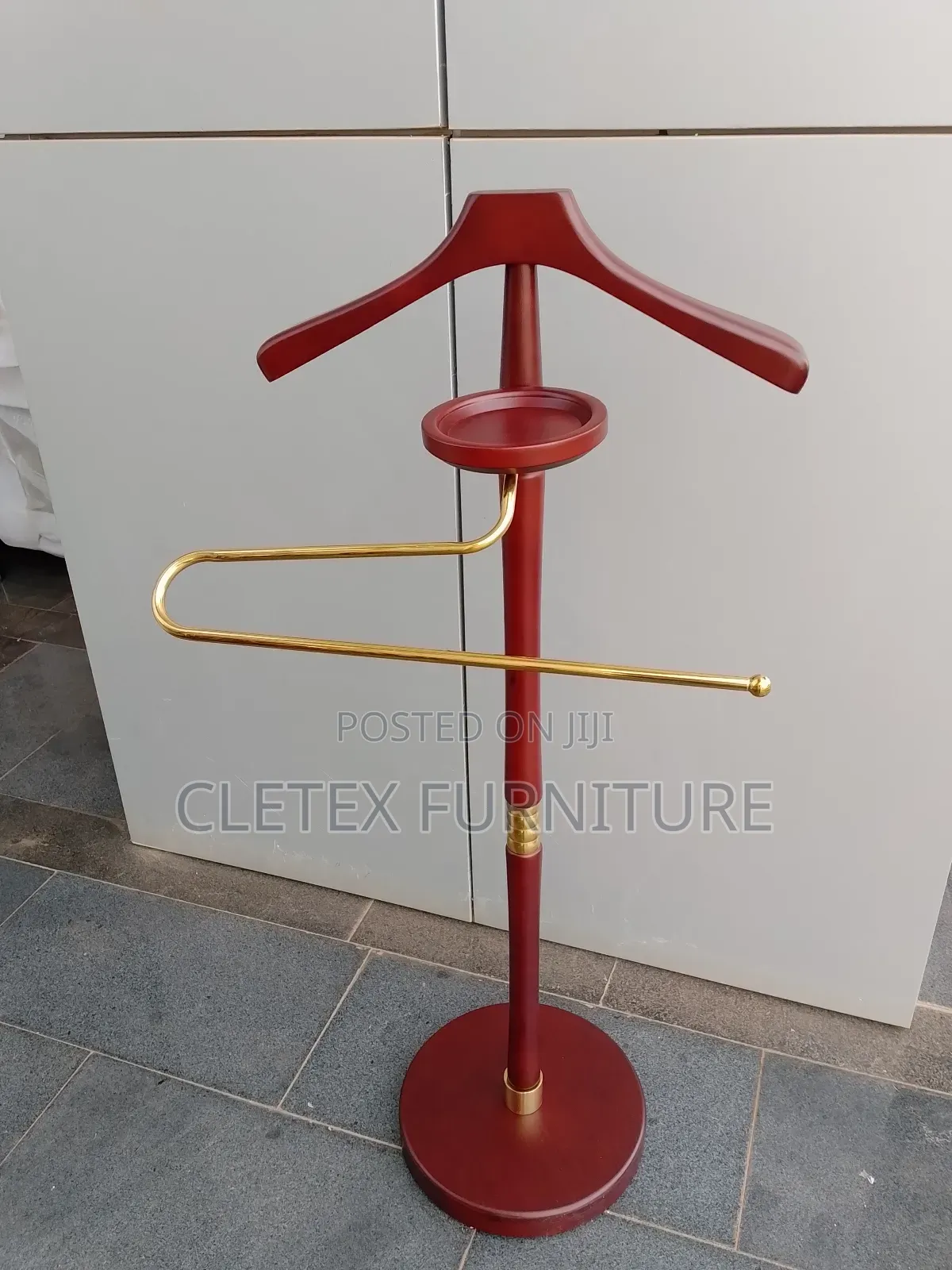 Quality Suit Hanger at Affordable Price