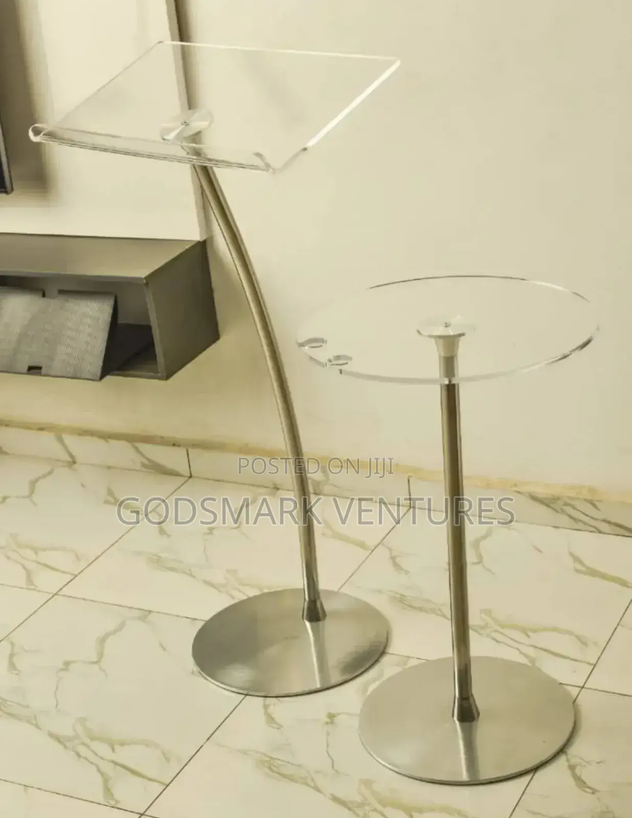Single Pole Pulpit With Stool.