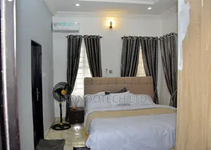 Single Room, Shared Apartment